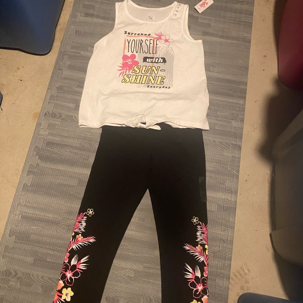 New with tags Justice outfit